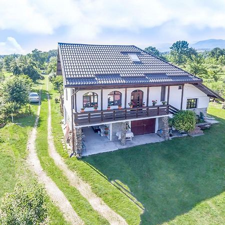 Casa De Vacanta Mirela Novaci-Străini Εξωτερικό φωτογραφία