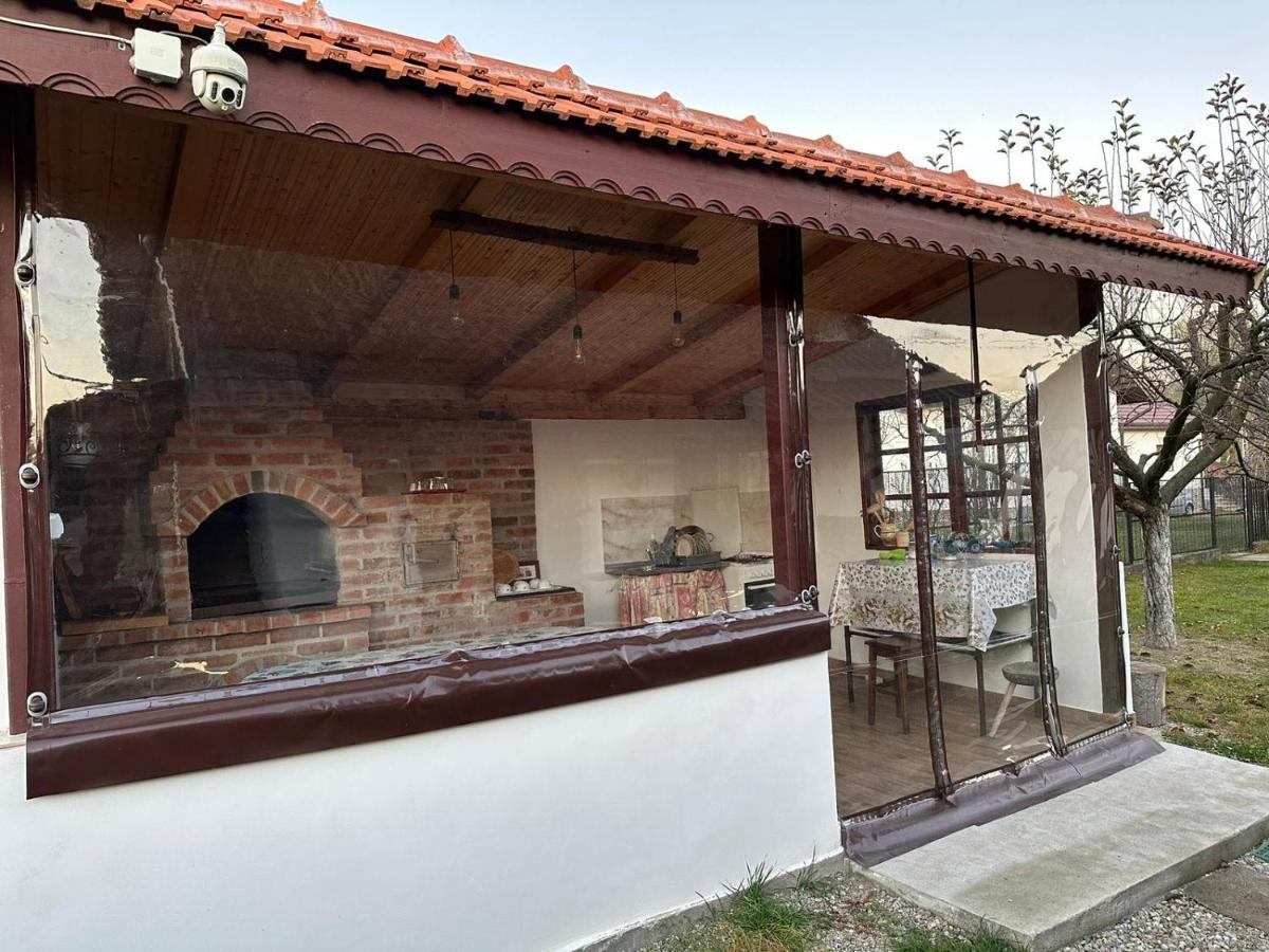 Casa De Vacanta Mirela Novaci-Străini Εξωτερικό φωτογραφία