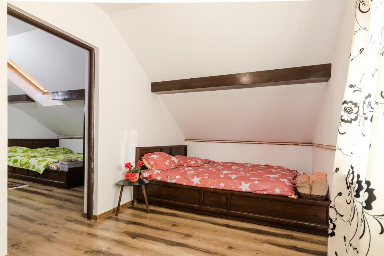 Casa De Vacanta Mirela Novaci-Străini Εξωτερικό φωτογραφία