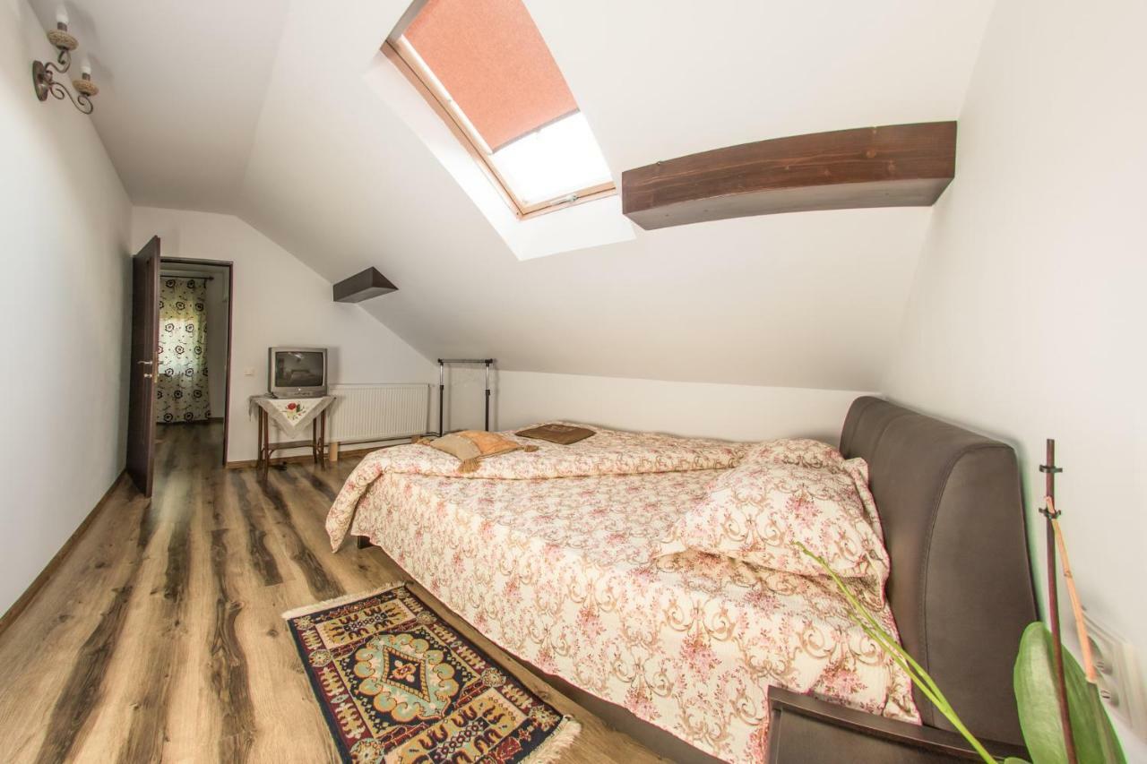 Casa De Vacanta Mirela Novaci-Străini Εξωτερικό φωτογραφία
